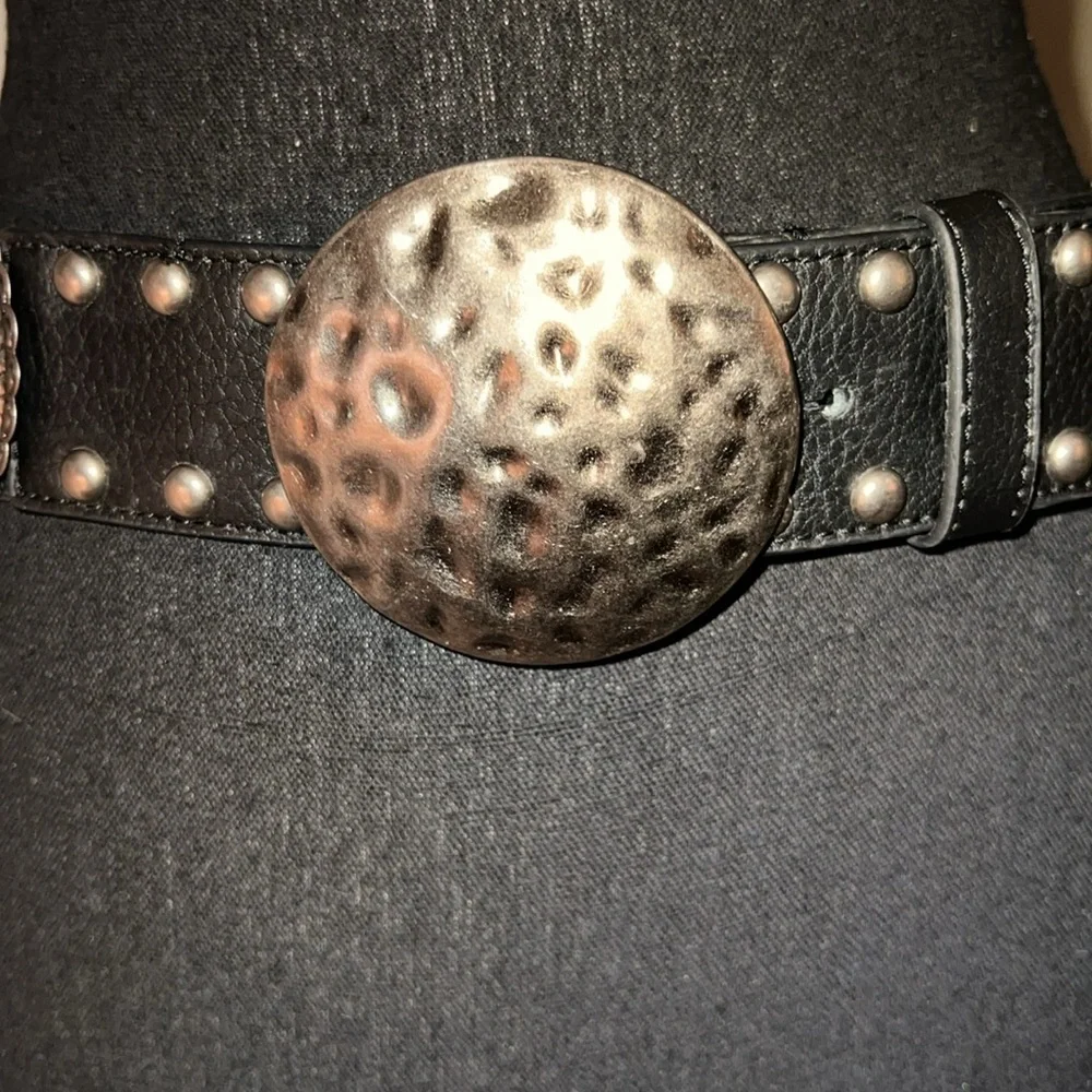 Women’s Vintage Silver Tone Coin Stretch Belt 80s Shiny Disc Metal Cincher Belt